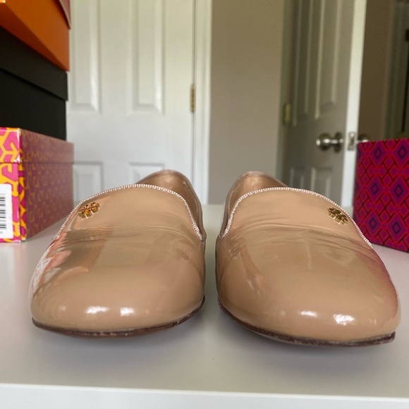 EUC Tory Burch Samantha Loafer Nude Patent 7.5 - Picture 2 of 5